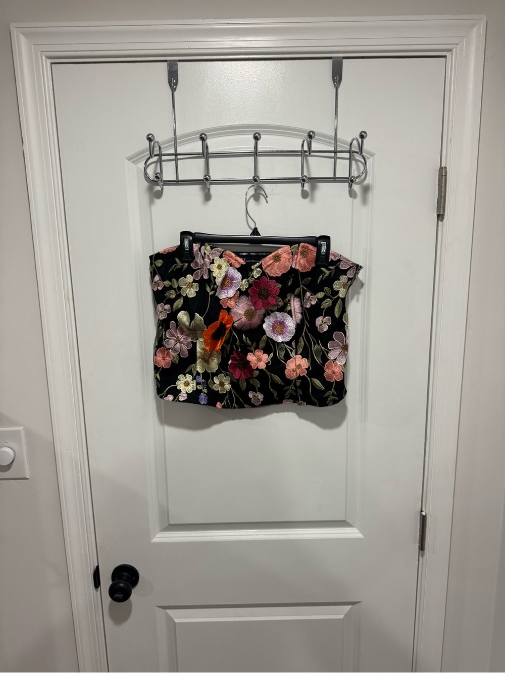 New York & Company Black Floral Embroidered Strapless Crop Top